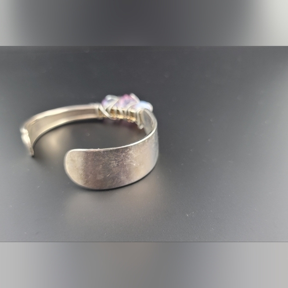 Handmade silver bracelet made from spoon with pink stones - Picture 4 of 6